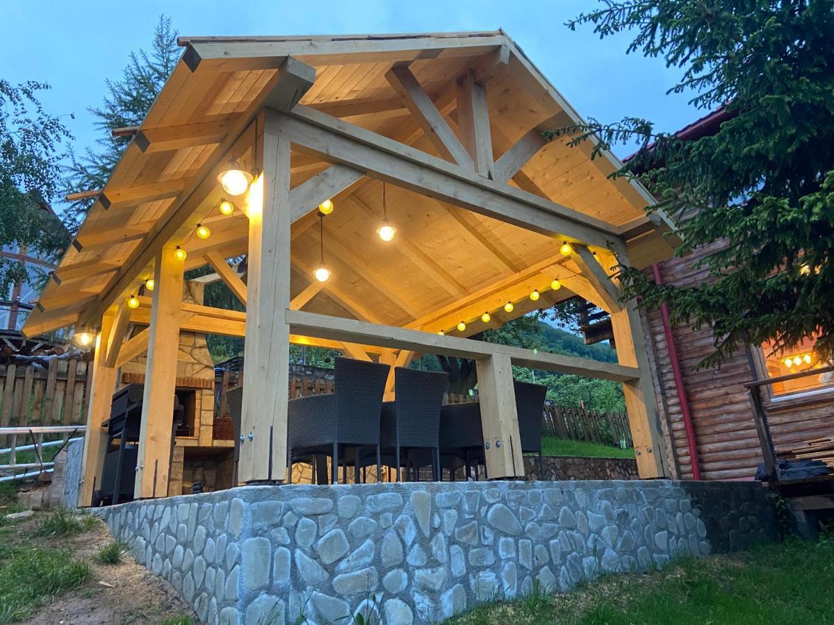 Carpathian Log Home Бран Экстерьер фото