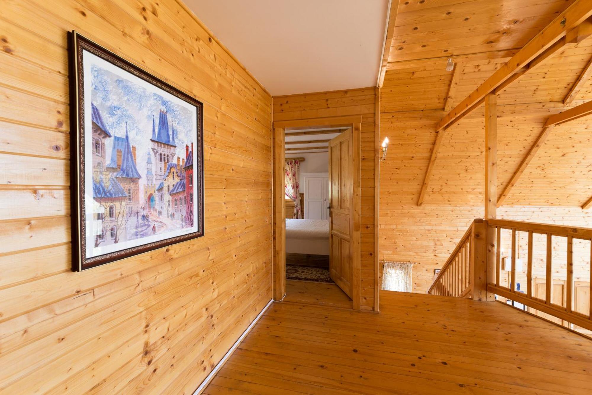 Carpathian Log Home Бран Номер фото