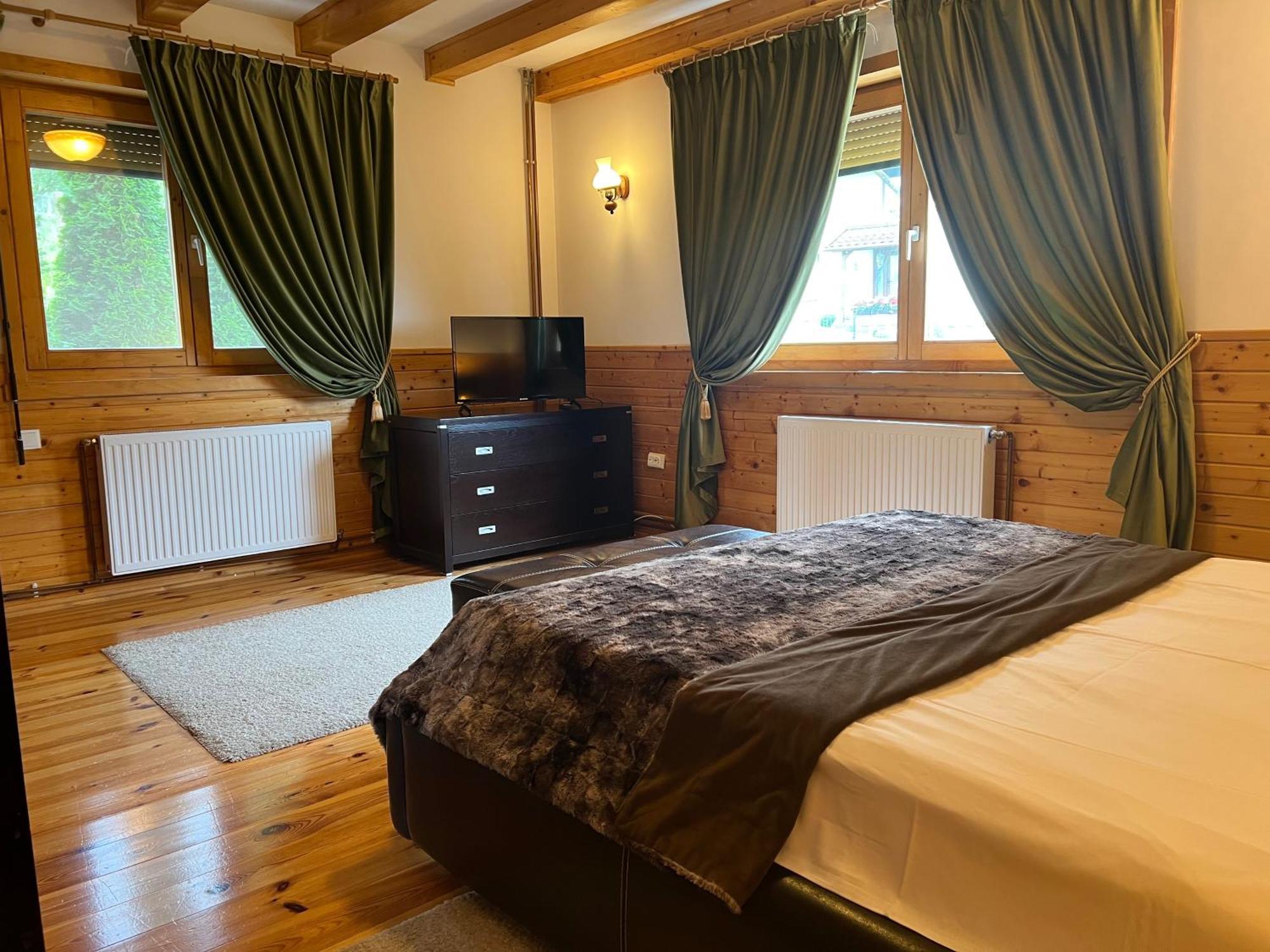 Carpathian Log Home Бран Экстерьер фото